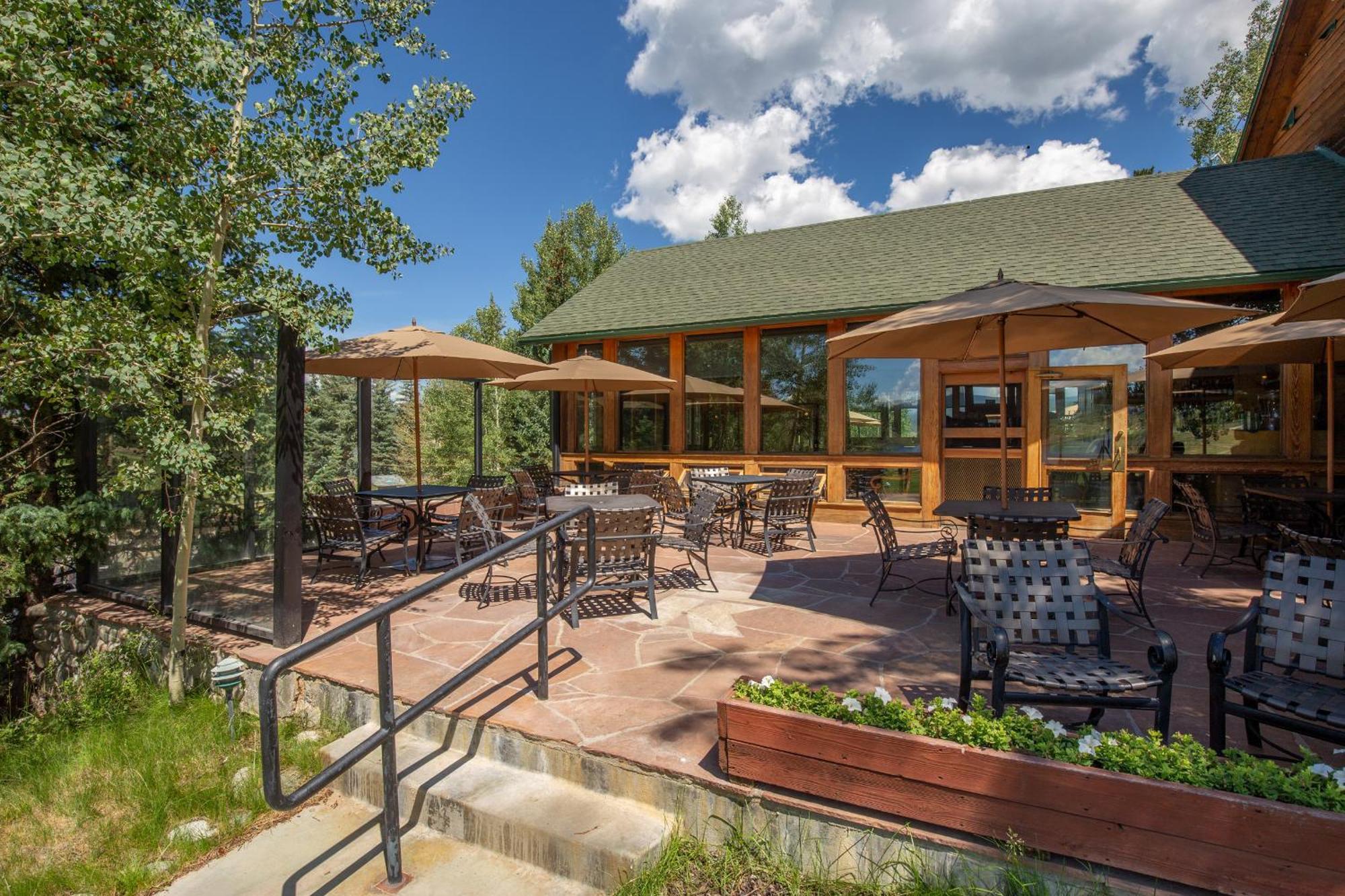 203 Gentian Road Villa Keystone Exterior photo