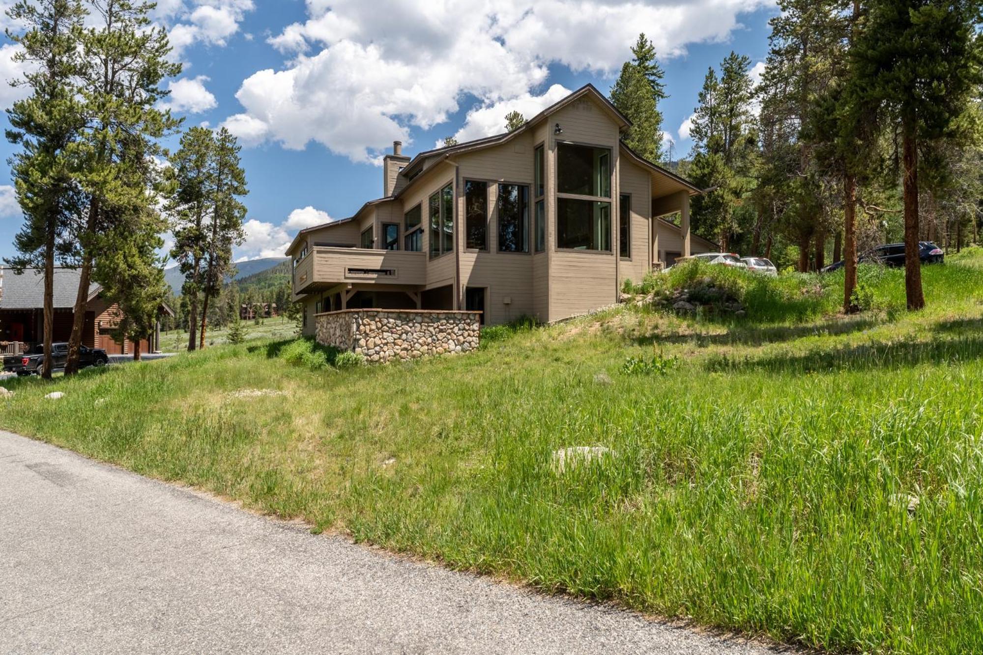 203 Gentian Road Villa Keystone Exterior photo